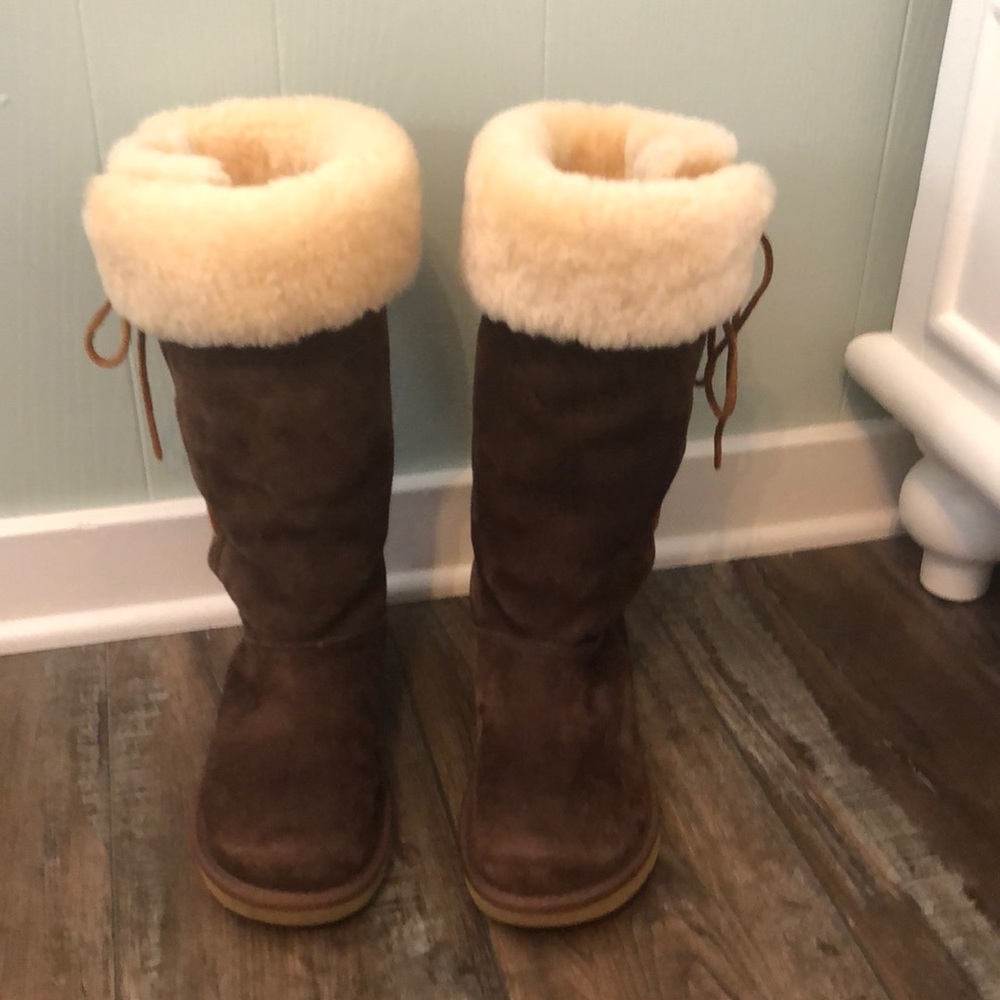 NWOT UGG Australia Upside #5163 Lace Up Tall Winter Boot Shearling Size: 7